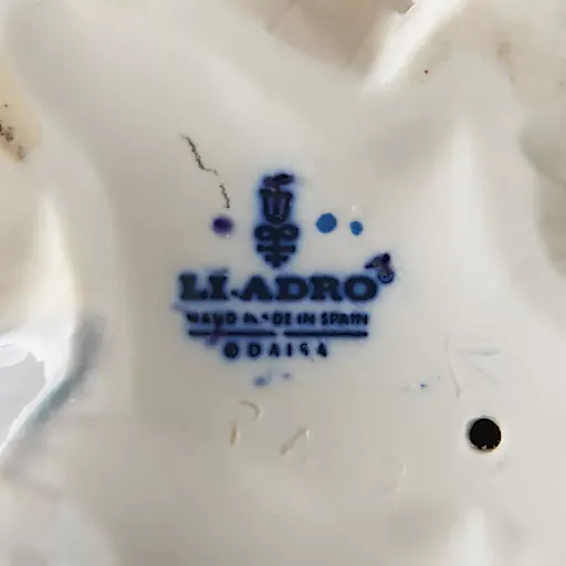 Статуэтка "Играющий эскимос" - View 5