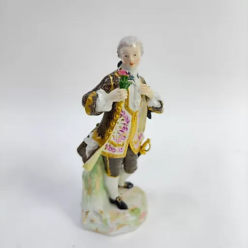 Фигурка Молодой аристократ с букетом конец 19 века - View 3