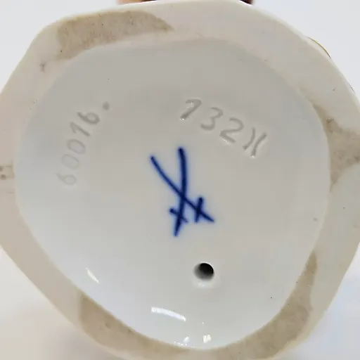 Статуэтка обезьяна с мандолиной - View 9