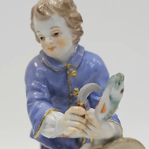 Фигурка "Юноша чистящий рыбу" 1924-34г - View 8