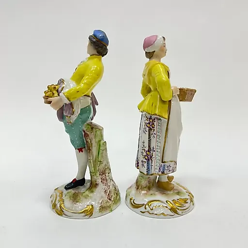 Пара фигурок "Пекари-мужчина и женщина" - View 3