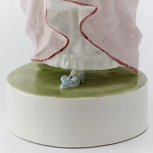 Фарфоровая статуэтка "Леди с шалью" - View 5