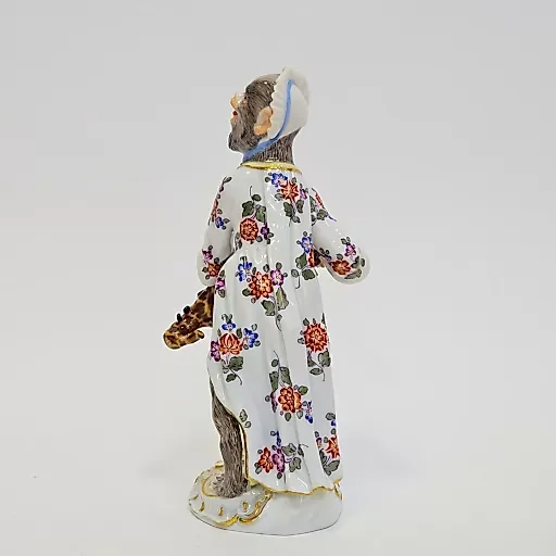 Статуэтка обезьяна с мандолиной - View 3