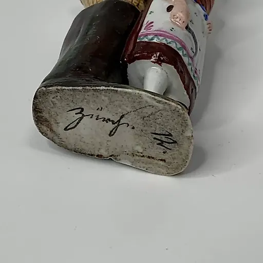 Старинная статуэтка "Девушка с серпом" - View 5