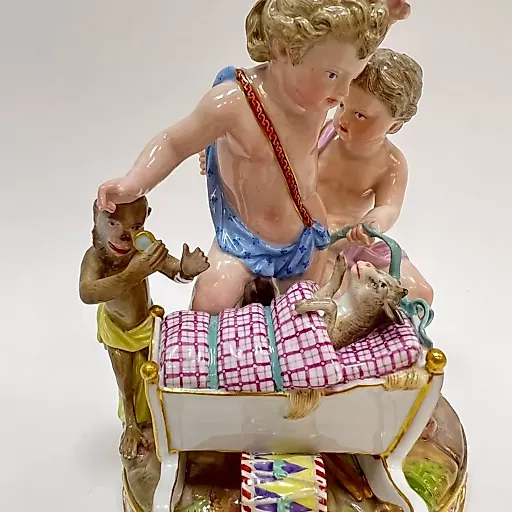 Детская группа с обезьянкой и люлькой - View 2