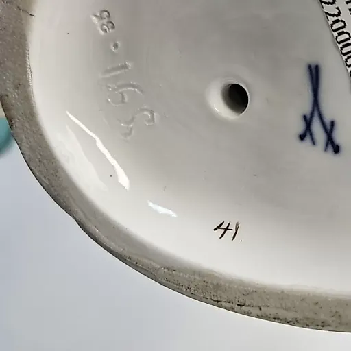 Статуэтка Дети с гирляндой роз - View 9