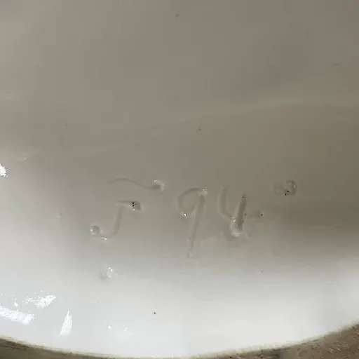 Статуэтка "Дети - садовники играющие с птицей" - View 10