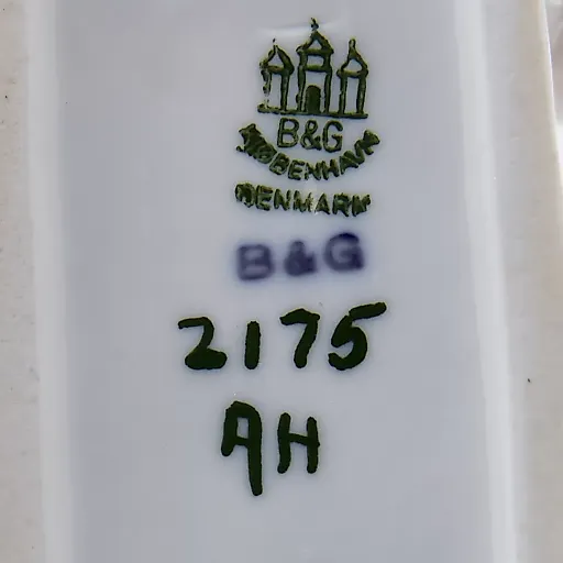 Фигурка "Несправедливое обращение" - View 9