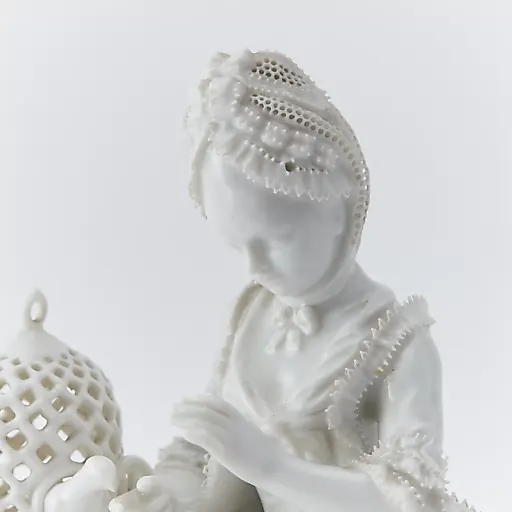 Фарфоровая немецкая статуэтка "Аллегория осязания" - View 3