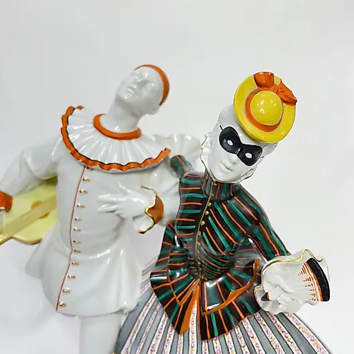 Скульптурная группа "Пьеро и Коломбина" 1919 г - View 5