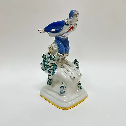 Скульптура «Лыжник» Дмитровский фарфоровый завод СССР 1950-е гг. - View 3