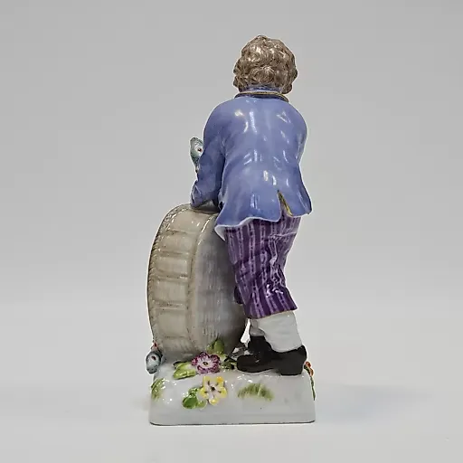 Фигурка "Юноша чистящий рыбу" 1924-34г - View 5