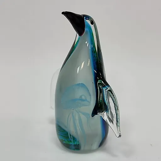 Пингвин из цветного стекла с медузой из голубого стекла внутри Murano 20 век - View 3