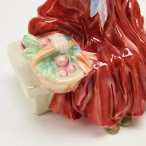 Статуэтка Linda HN 2106 - View 6