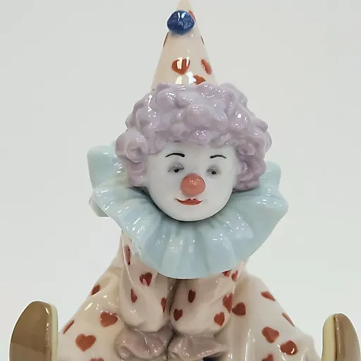 Статуэтка Прыжки на шаре - View 2