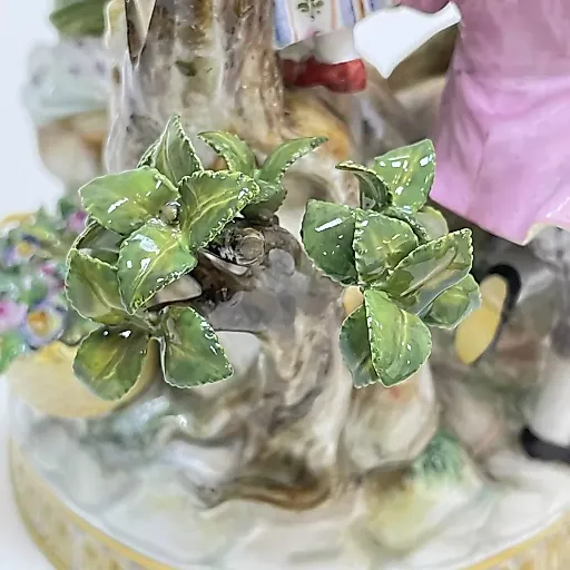 Статуэтка "Дети - садовники играющие с птицей" - View 8