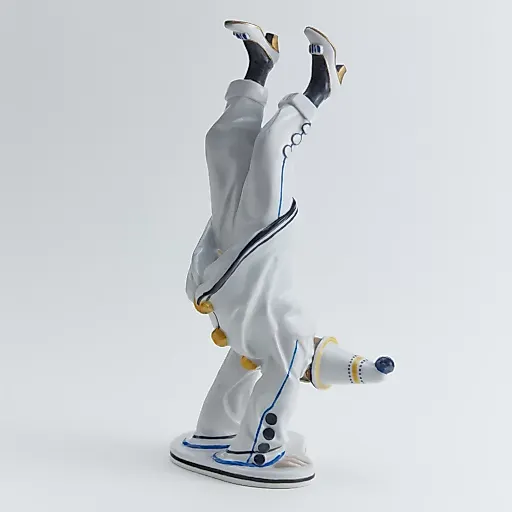 "Пьеро, стоящий на руках". - View 3