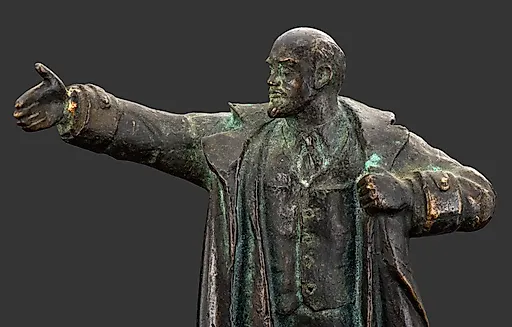 Бронзовая статуэтка "Ленин на броневике", СССР, 1950-1970 гг. - View 2