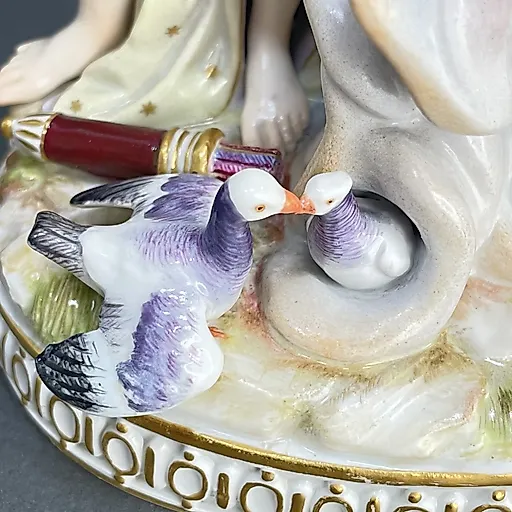 Фарфоровая скульптурная группа Meissen "Венера с амуром и нимфой", 1880-е гг. - View 2