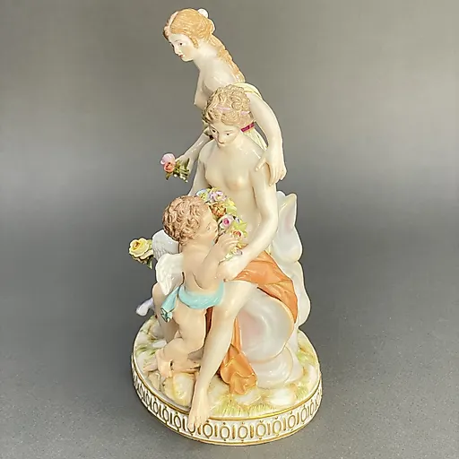 Фарфоровая скульптурная группа Meissen "Венера с амуром и нимфой", 1880-е гг. - View 3