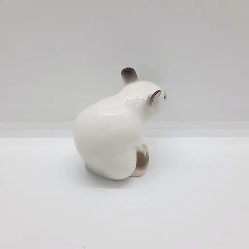 Фарфоровая статуэтка «Сиамская мышь с орехом» скульптора Г.Л. Чариной, ИФЗ, современная работа - View 3