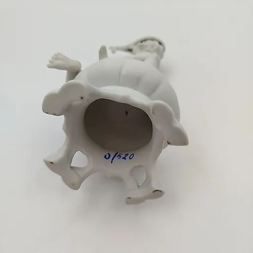 Статуэтка 'Пишущий мальчик' из композитного материала, Азия, конец XX - начало XXI века - View 5