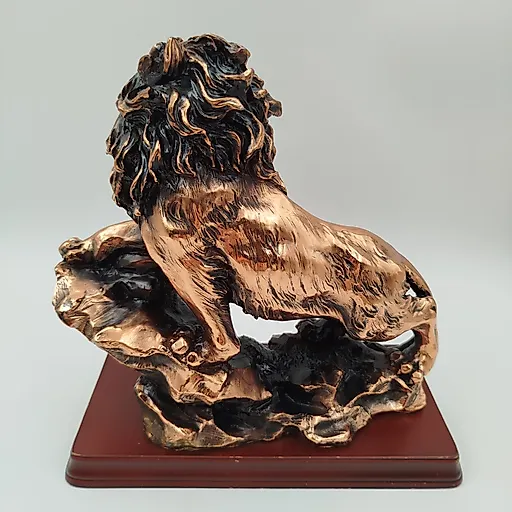 Статуэтка «Лев» из композитного материала и фанеры, Западная Европа, конец XX века - View 3