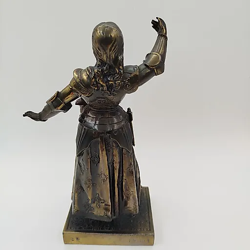 Статуэтка Жанна д'Арк из литого металла, Франция, 2010-е годы - View 4