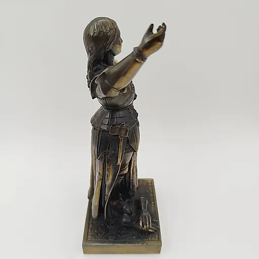 Статуэтка Жанна д'Арк из литого металла, Франция, 2010-е годы - View 5