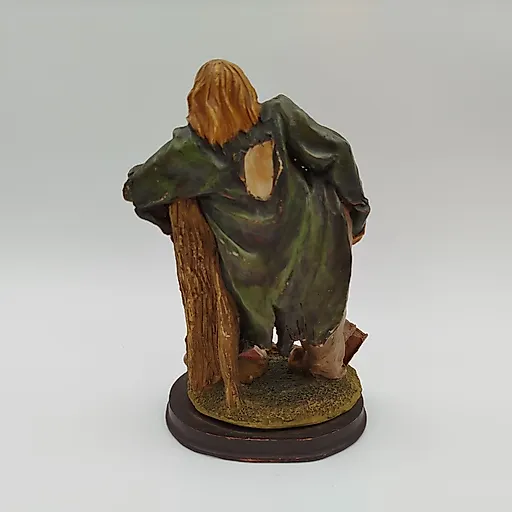 Скульптура "Бродяга" из композитного материала с росписью и деревянными элементами, Европа, 2000-2015 гг. - View 2