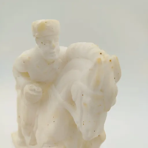 Скульптура "Красноармеец на коне" из ангидрита, резная работа, СССР 1940-1950 гг. - View 2