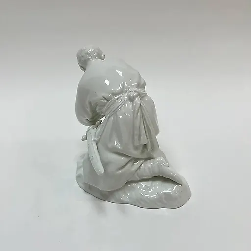 Фарфоровая статуэтка «Воин с саблей» 1920-х годов, KPM Германия - View 4