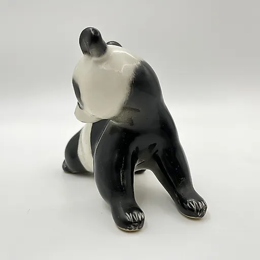 Фарфоровая статуэтка Панда, автор П.П. Веселов, ЛФЗ, СССР 1970-е - View 2