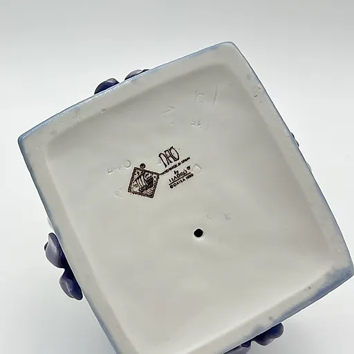 Фарфоровая статуэтка "Кролики в коробке" с росписью, NAO Porcelain, Испания, 1988-2000 гг. - View 5