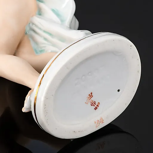 Фарфоровая статуэтка "Танцовщица с шаром" в стиле ар-деко, Gräfenthal, Германия, 1950-1970-е гг. - View 4