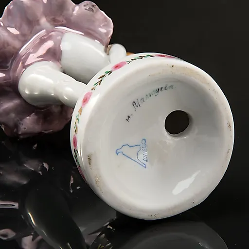 Фарфоровая статуэтка "Юная балерина" авторства Н. Малышевой, Дулевский завод, СССР, 1968-1983 гг. - View 5