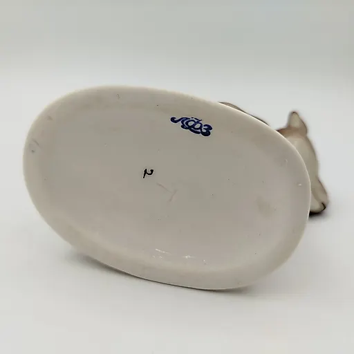 Фарфоровая статуэтка "Медвежонок присевший" скульптора Б.Я. Воробьева, ЛФЗ, СССР, 1970-1992 гг. - View 5