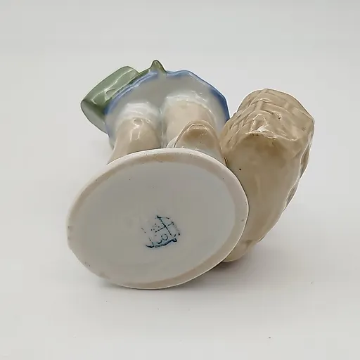 Фарфоровая статуэтка "Девочка с корзиной и лейкой", Heinz & Co., ГДР, 1950-1970-е гг. - View 4