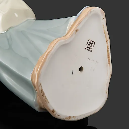 Фарфоровая статуэтка "Девочка с котятами" от NAO Porcelain, Испания, 1970-е - View 4