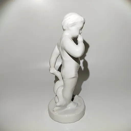 Фарфоровая статуэтка "Мальчик с мишкой" авторства Л. Клименковой-Краузе, Первомайский завод (СССР) - View 4