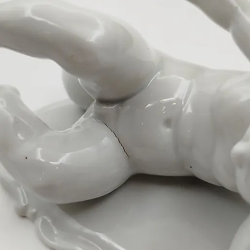 Фарфоровая статуэтка "Путти с мячом", VEB Schaubach Kunst Lichte-Wallendorf, Западная Европа, 1950-е - View 7