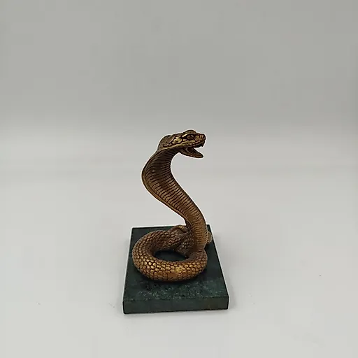 Бронзовая статуэтка «Кобра» на змеевиковом основании, современная Россия - View 3