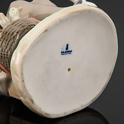 Фарфоровая статуэтка Lladro "Девочка с утятами", Испания, 1974-1990 гг. - View 4