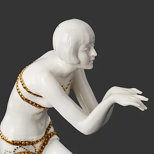 Фарфоровая статуэтка «Танцовщица» в стиле модерн с золочением, Aelteste Volkstedt, Германия, начало XX века - View 2