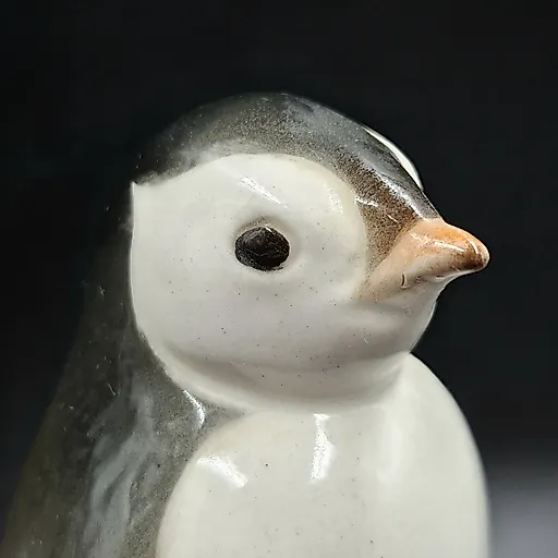 Фарфоровая статуэтка "Пингвин" скульптора Веселова, ЛФЗ, СССР, 1970-1992 гг. - View 2