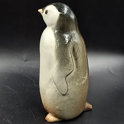 Фарфоровая статуэтка "Пингвин" скульптора Веселова, ЛФЗ, СССР, 1970-1992 гг. - View 4