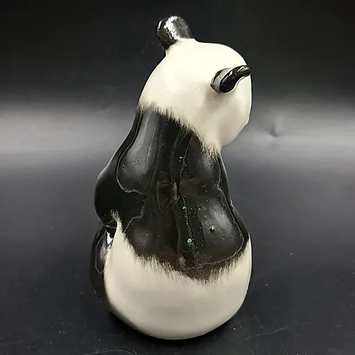 Фарфоровая статуэтка «Панда сидит» скульптора Веселова, ЛФЗ, СССР, 1970-1990 гг. - View 2