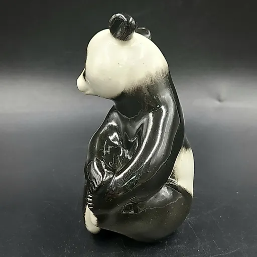 Фарфоровая статуэтка «Панда сидит» скульптора Веселова, ЛФЗ, СССР, 1970-1990 гг. - View 3