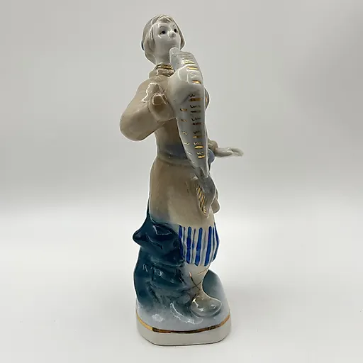 Фарфоровая статуэтка "Емеля со щукой" авторства Т. Н. Сапожниковой, Турыгинский завод (Гжель), СССР, 1970-1990 гг. - View 3