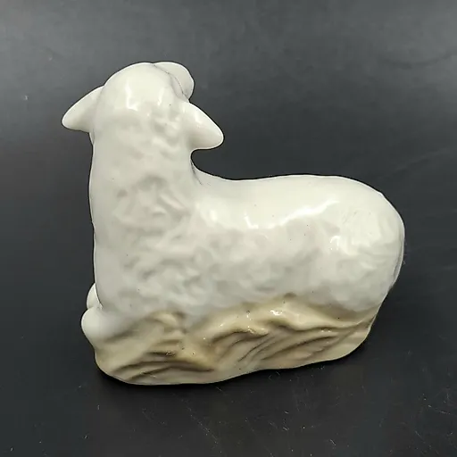 Фарфоровая статуэтка 'Овечка' скульптора Еропкиной, ЛФЗ, СССР, 1989-2001 гг. - View 2